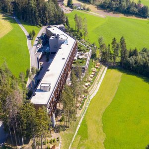 4 stelle Alpin Spa Hotel in costruzione sulla Plose